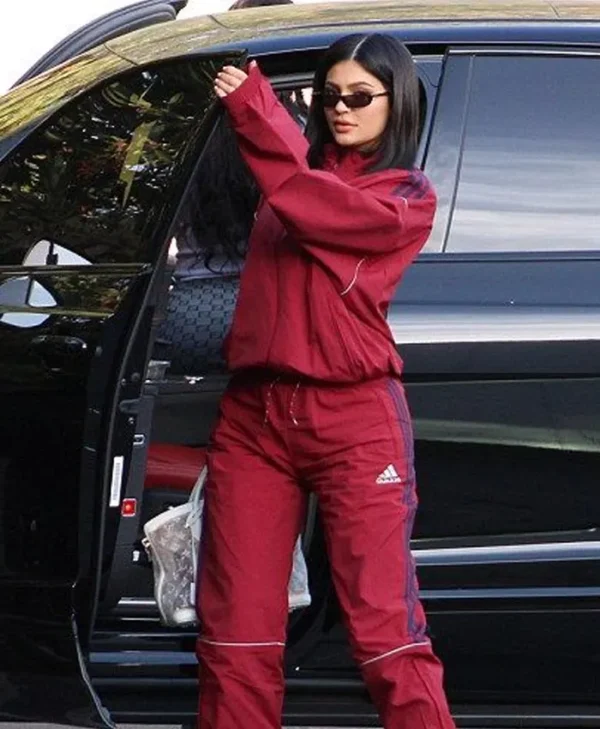 Kylie Jenner Pregnancy Tracksuit