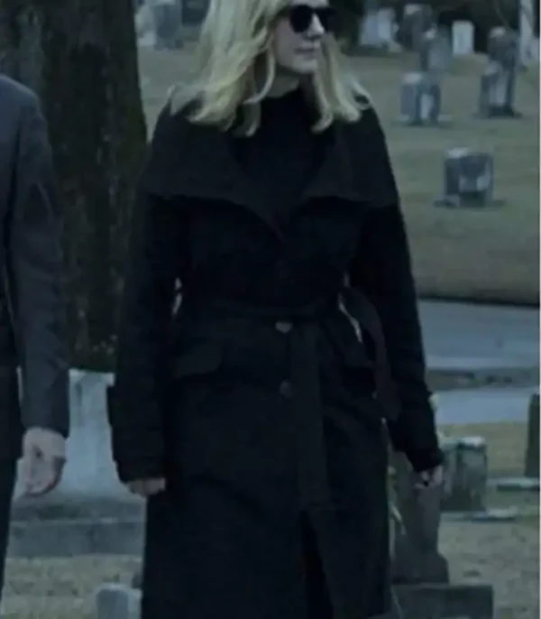 Ozark S04 Laura Linney Black Coat