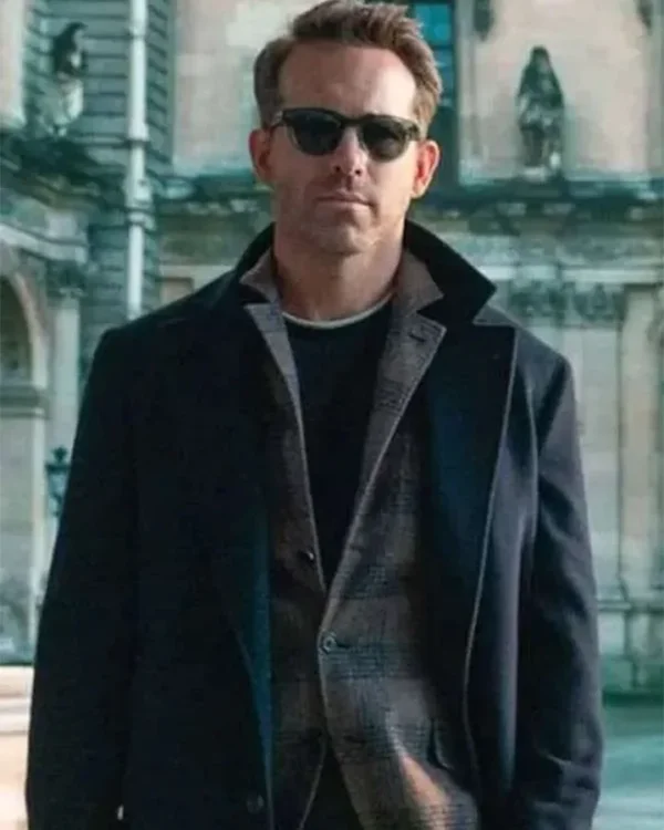 Red Notice Ryan Reynolds Black Wool-Blend Coat