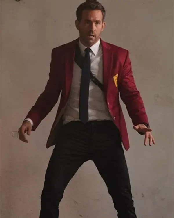 Red Notice Ryan Reynolds Red Blazer